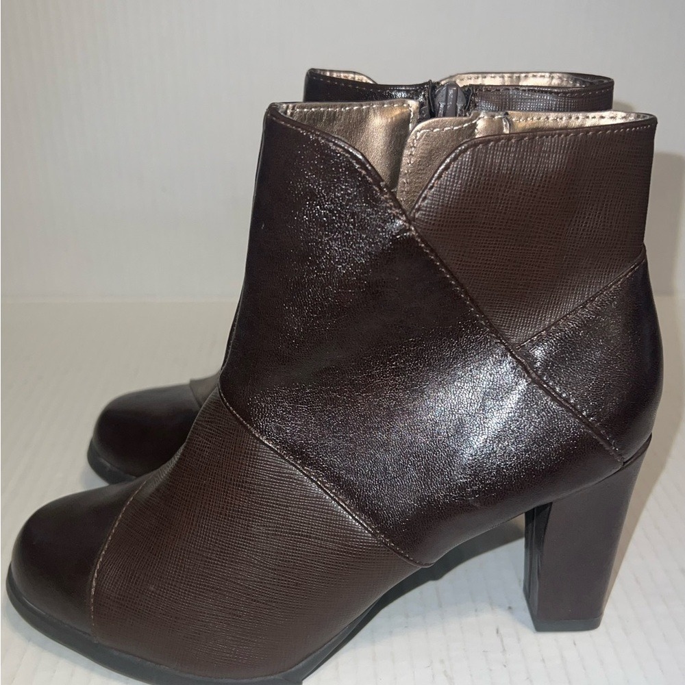 Womens Brown Faux Leather‎ Block Heel Ankle Boots Classic Chic Everyday Style